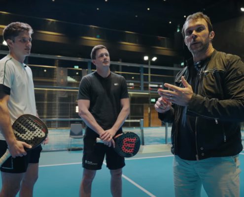 Padeltotal erbjuder genom Prio Academy marknadens ledande utbildningar inom padel, med landslagstränare Andréas Johansson som utbildningsansvarig. Utbudet går från baskurs till elittränare.